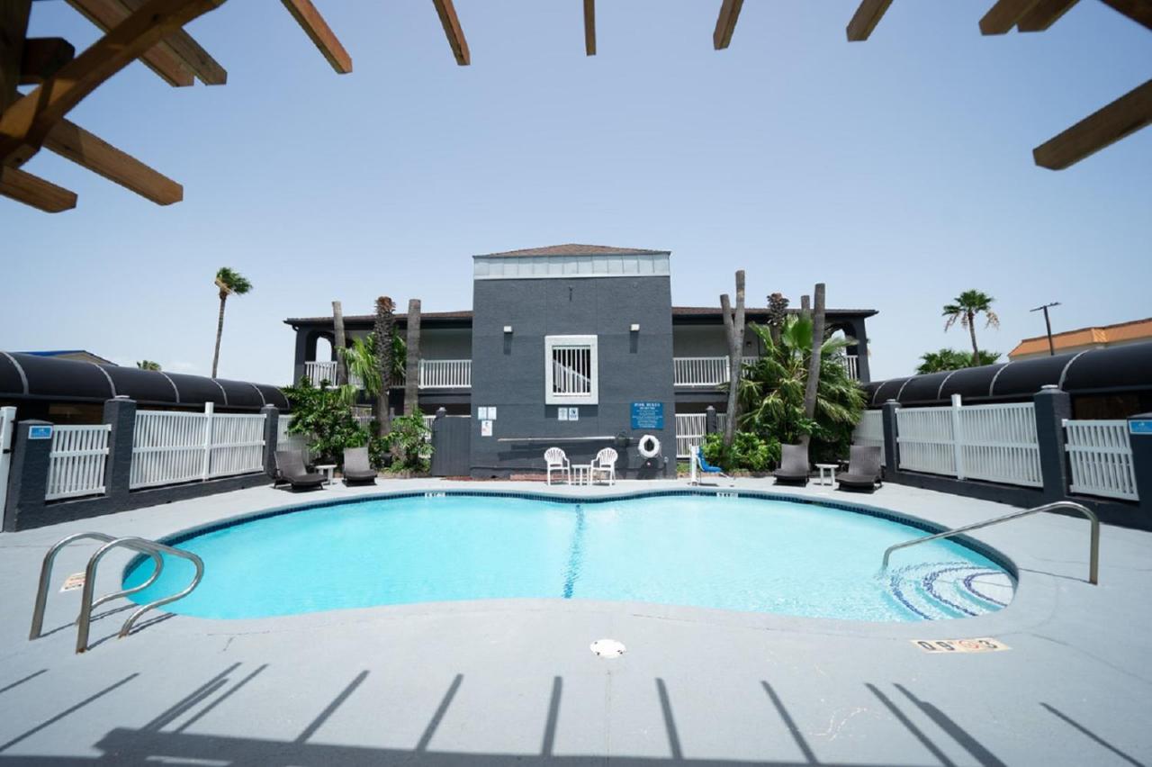 Days By Wyndham Portland/corpus Christi